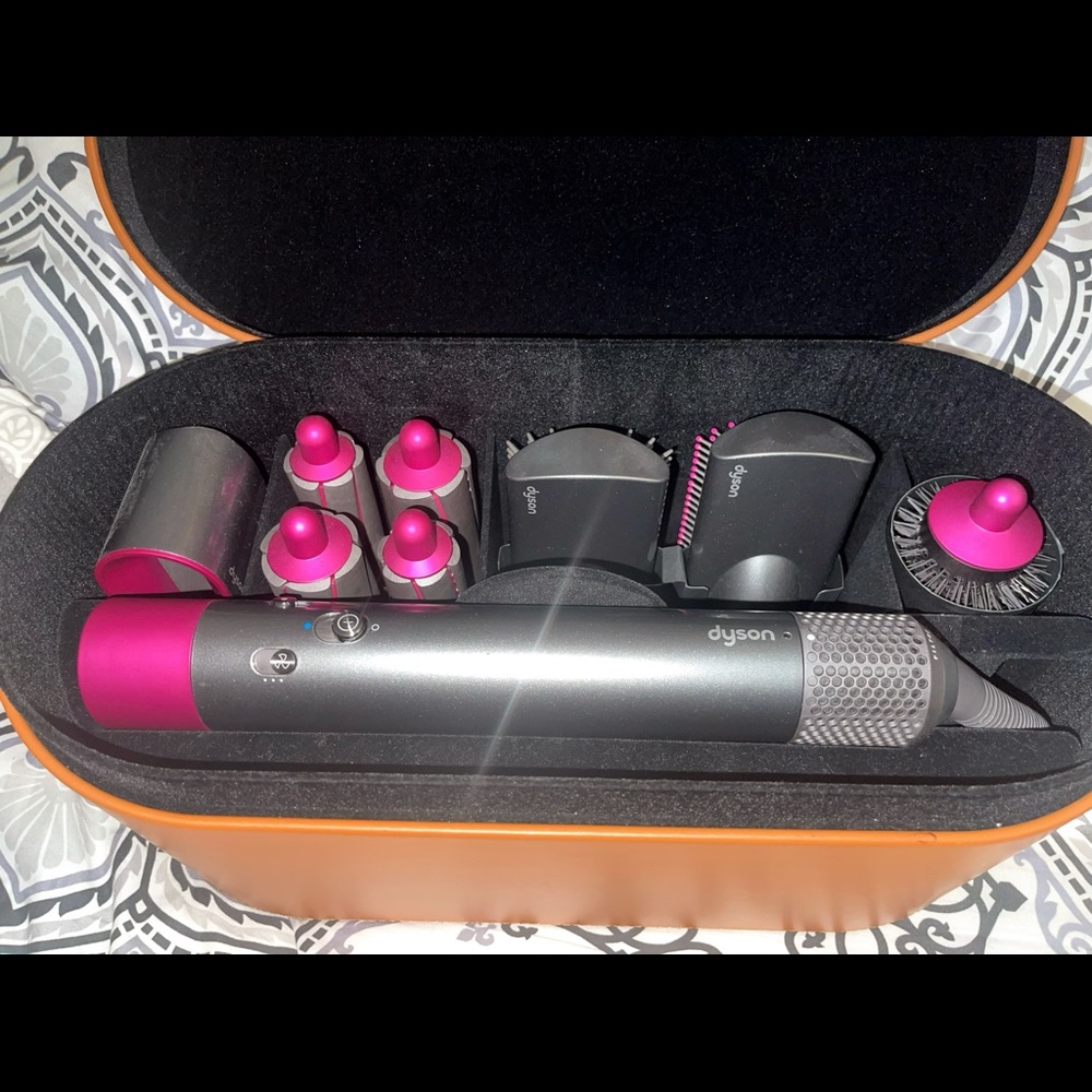 Dyson Airwrap (NWOB)